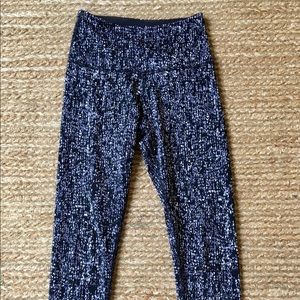 Black, White, Gray speckled Beyond Yoga leggings